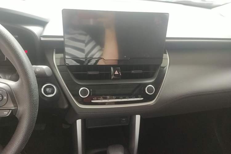 Used Toyota FRONTLANDER 2023 2.0L CVT Leading Edition Audio And AC Panel