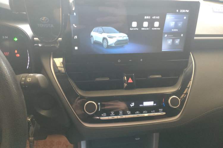 Used Toyota FRONTLANDER 2023 2.0L CVT Elite Edition Audio And AC Panel
