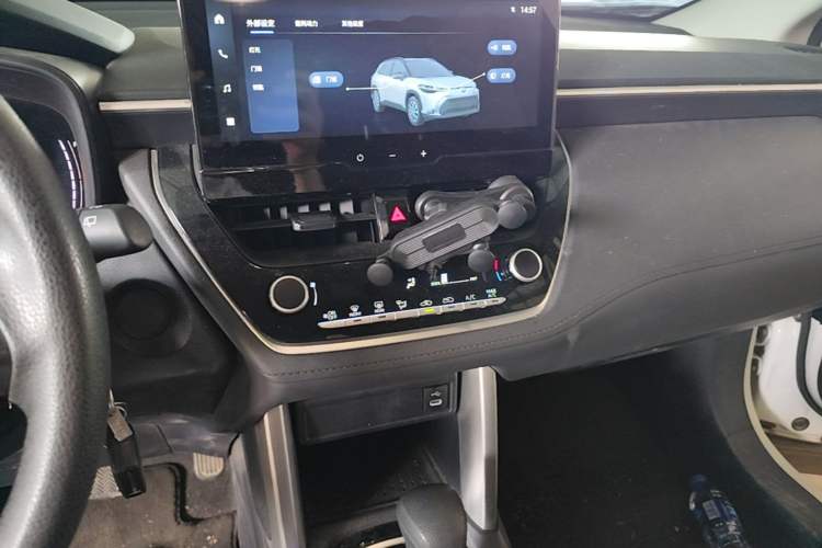 Used Toyota FRONTLANDER 2023 2.0L CVT Elite Edition Audio And AC Panel