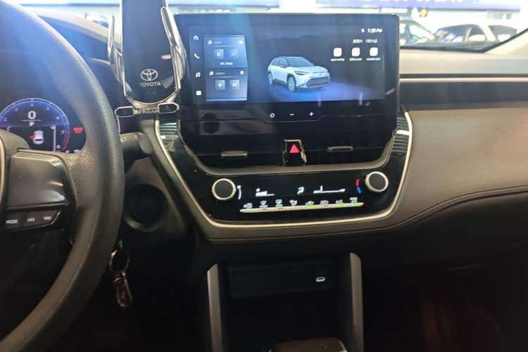 Used Toyota FRONTLANDER 2023 2.0L CVT Elite Edition Audio And AC Panel