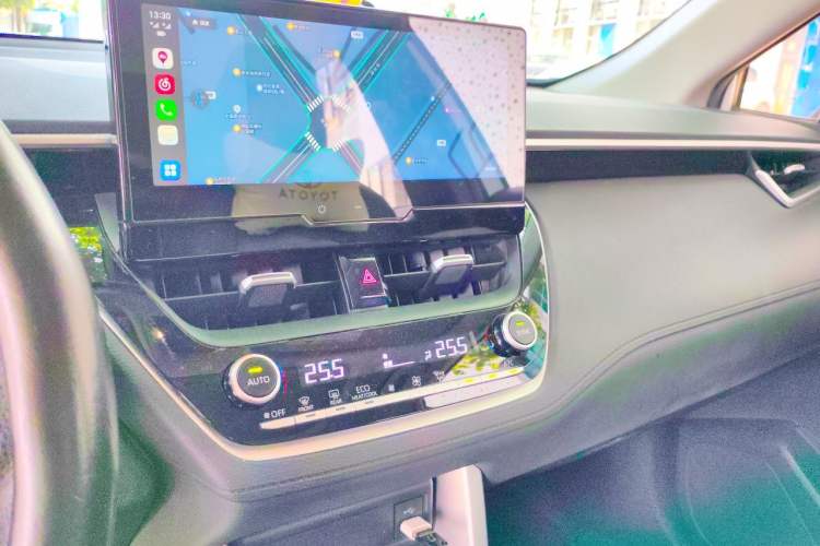 Used Toyota FRONTLANDER 2023 2.0L Smart Electric Hybrid Dual-Engine Luxury Edition Audio And AC Panel