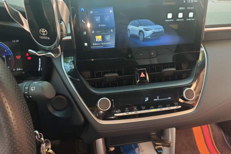 Used Toyota FRONTLANDER 2023 2.0L CVT Elite Edition Audio And AC Panel