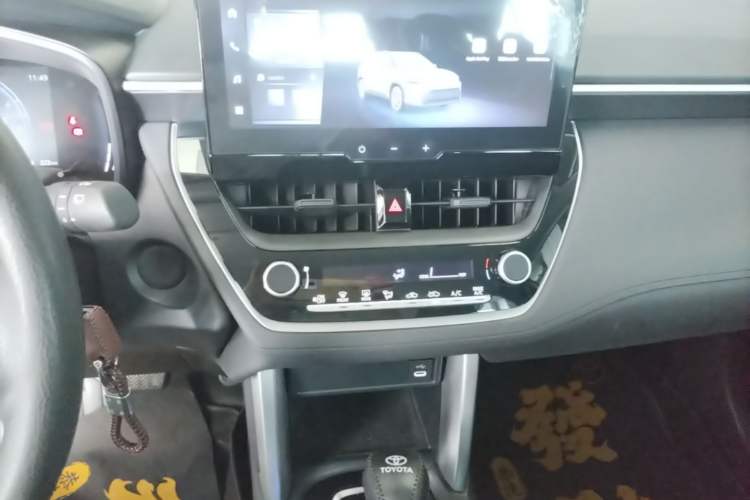 Used Toyota FRONTLANDER 2023 2.0L CVT Elite Edition Audio And AC Panel