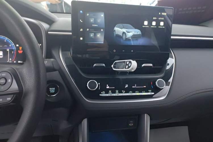 Used Toyota FRONTLANDER 2023 2.0L CVT Luxury Edition Audio And AC Panel