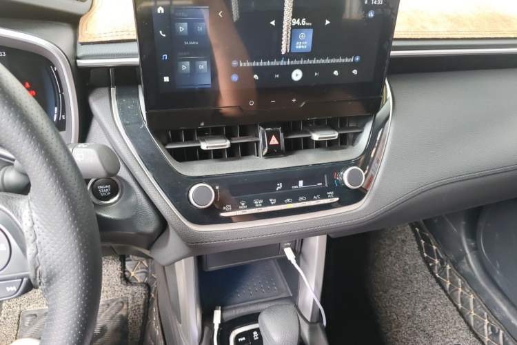 Used Toyota FRONTLANDER 2023 2.0L CVT Sport Edition Audio And AC Panel