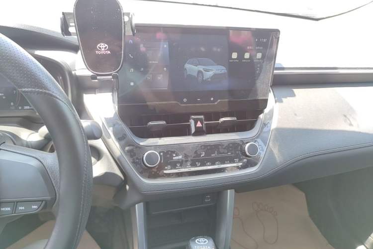 Used Toyota FRONTLANDER 2023 2.0L CVT Elite Edition Audio And AC Panel