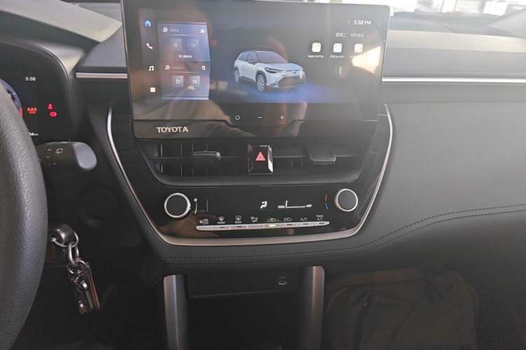 Used Toyota FRONTLANDER 2023 2.0L CVT Elite Edition Audio And AC Panel
