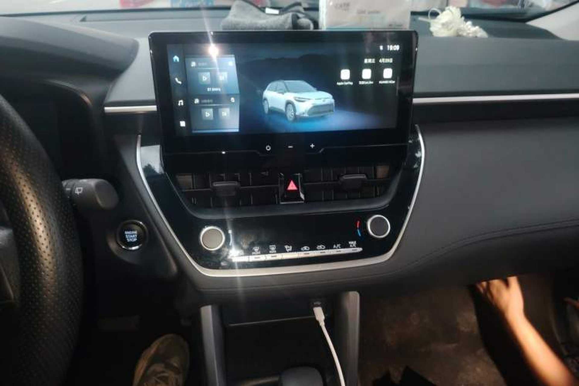 Used Toyota FRONTLANDER 2023 2.0L CVT Leading Edition Audio And AC Panel