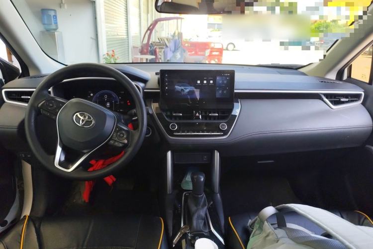Used Toyota FRONTLANDER 2023 2.0L Smart Electric Hybrid Dual-Engine Luxury Edition Center Console