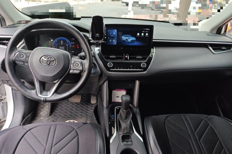 Used Toyota FRONTLANDER 2023 2.0L Smart Electric Hybrid Dual-Engine Leading Edition Center Console