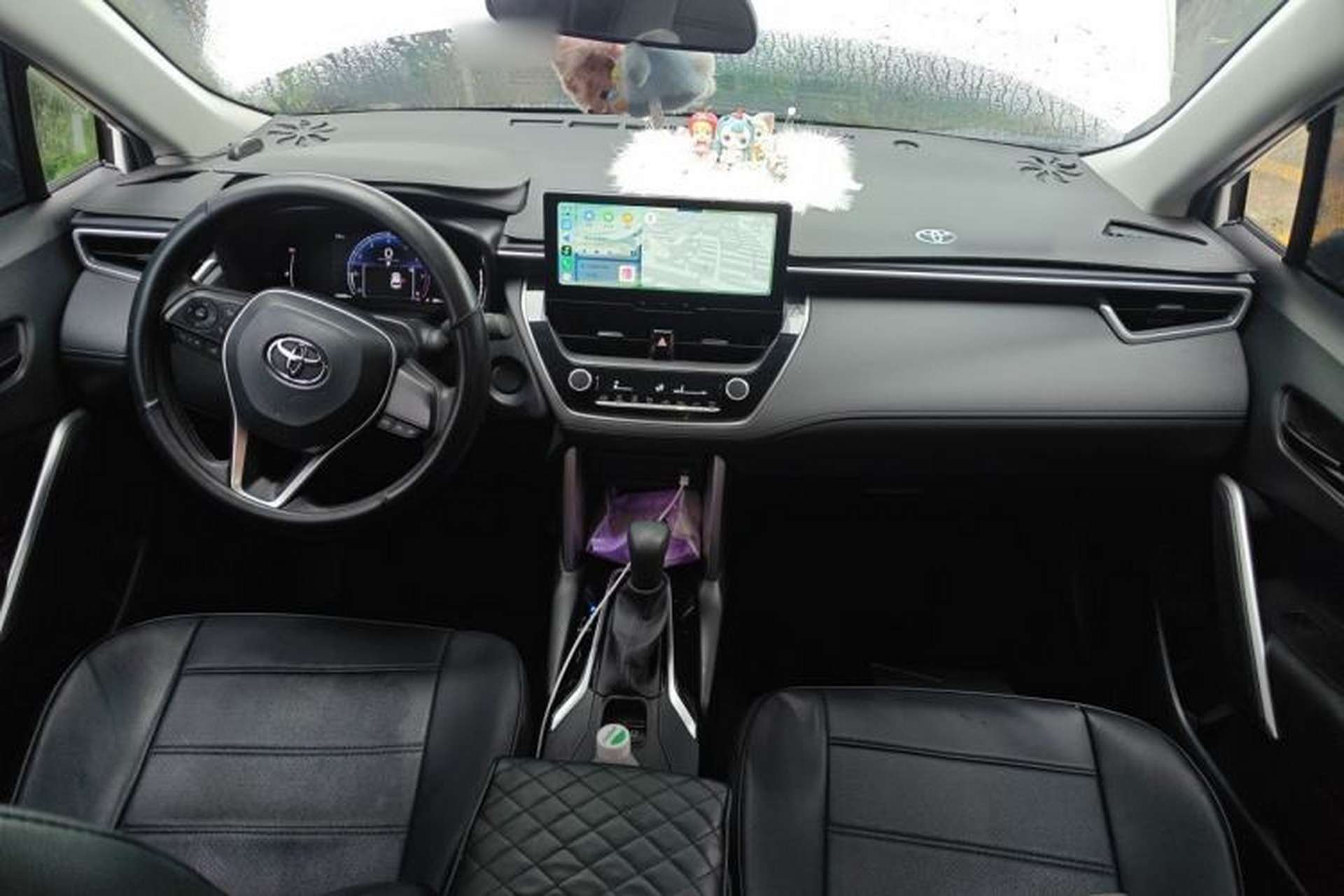 Used Toyota FRONTLANDER 2023 2.0L CVT Elite Edition Center Console