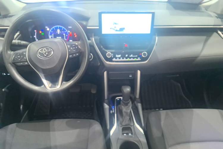 Used Toyota FRONTLANDER 2023 2.0L CVT Leading Edition Center Console