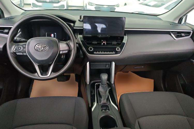 Used Toyota FRONTLANDER 2023 2.0L CVT Elite Edition Center Console