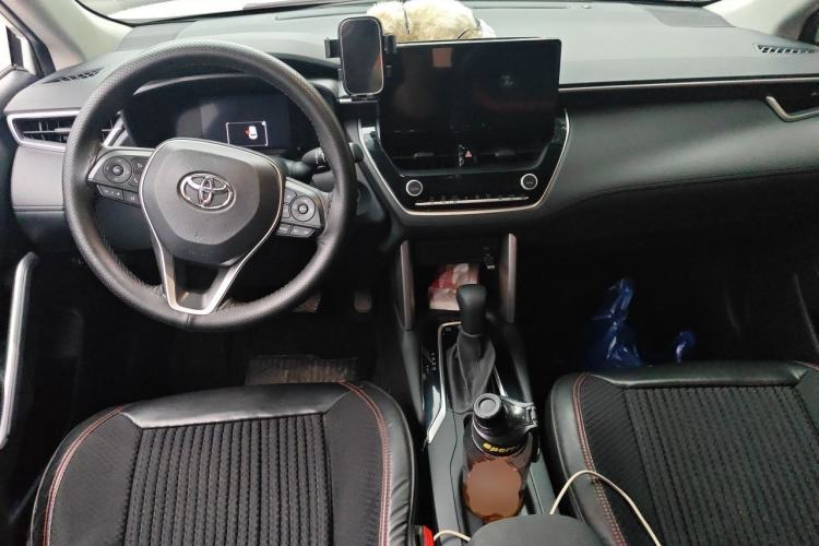 Used Toyota FRONTLANDER 2023 2.0L Smart Electric Hybrid Dual-Engine Leading Edition Center Console
