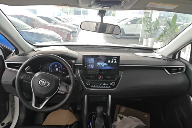 Used Toyota FRONTLANDER 2023 2.0L CVT Elite Edition Center Console