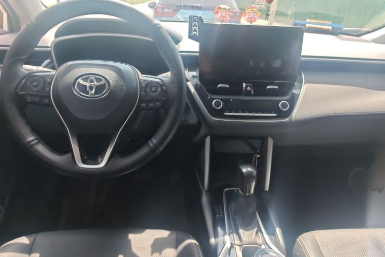 Used Toyota FRONTLANDER 2023 2.0L CVT Luxury Edition Center Console