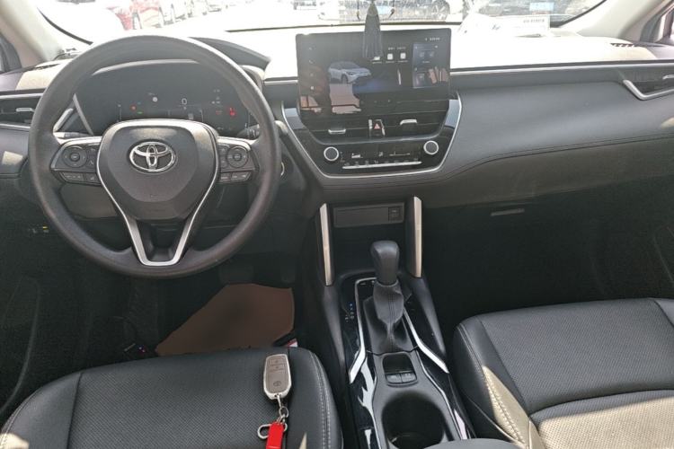Used Toyota FRONTLANDER 2023 2.0L CVT Luxury Edition Center Console