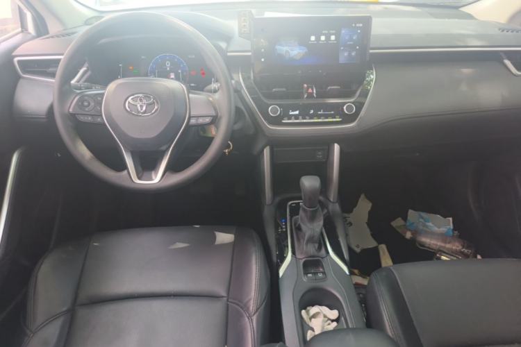 Used Toyota FRONTLANDER 2023 2.0L CVT Elite Edition Center Console