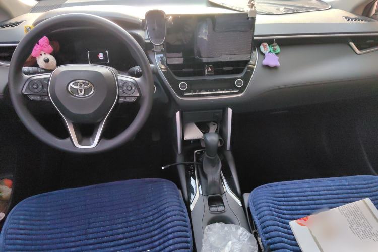 Used Toyota FRONTLANDER 2023 2.0L Smart Electric Hybrid Dual-Engine Leading Edition Center Console