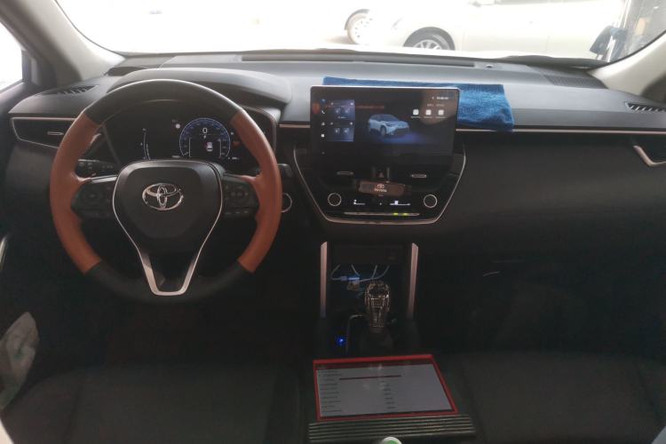 Used Toyota FRONTLANDER 2023 2.0L CVT Sport Edition Center Console