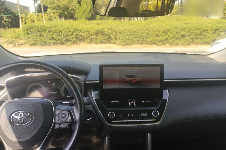 Used Toyota FRONTLANDER 2023 2.0L Smart Electric Hybrid Dual-Engine Deluxe Version Center Console