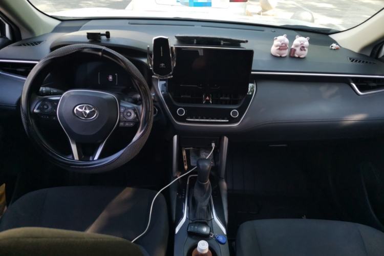 Used Toyota FRONTLANDER 2023 2.0L CVT Leading Edition Center Console