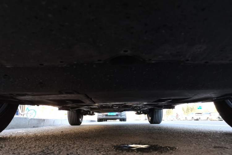 Used Toyota FRONTLANDER 2023 2.0L CVT Luxury Edition Chassis Front