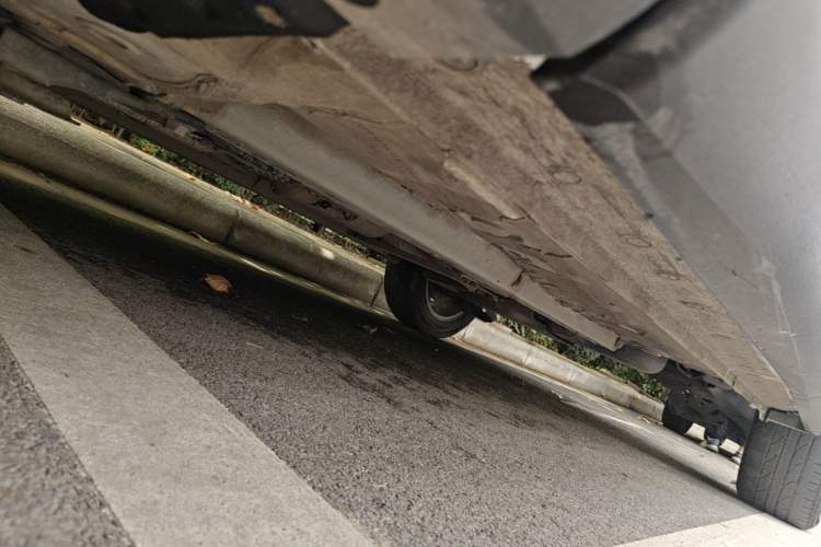 Used Toyota FRONTLANDER 2023 2.0L CVT Elite Edition Chassis Front Left
