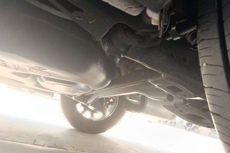 Used Toyota FRONTLANDER 2023 2.0L Smart Electric Hybrid Dual-Engine Leading Edition Chassis Rear Left