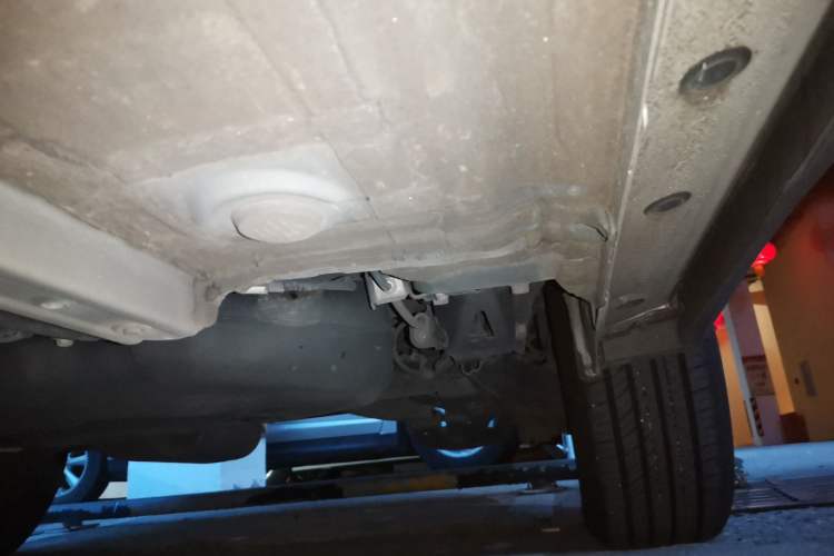 Used Toyota FRONTLANDER 2023 2.0L Smart Electric Hybrid Dual-Engine Luxury Edition Chassis Rear Left