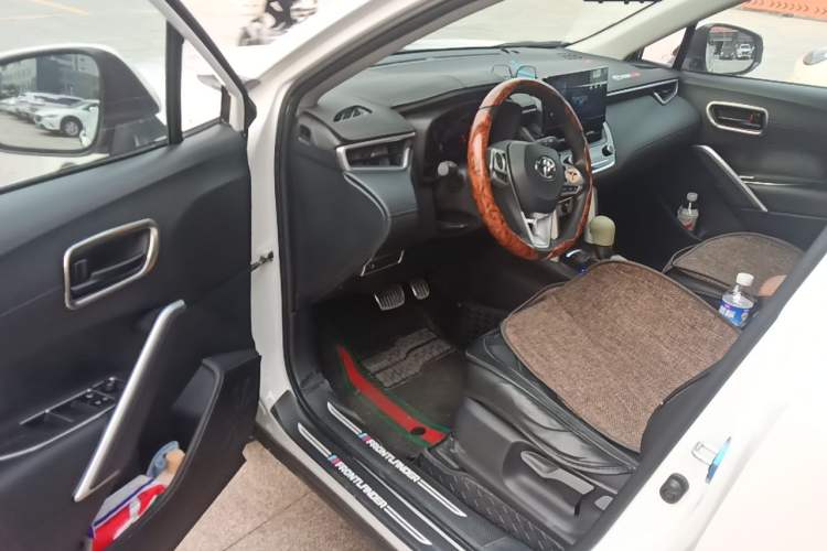 Used Toyota FRONTLANDER 2023 2.0L CVT Elite Edition Driver Seat