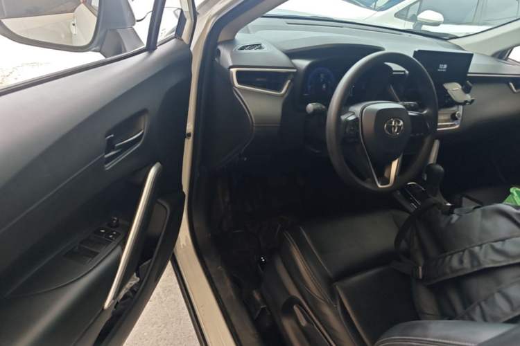 Used Toyota FRONTLANDER 2023 2.0L CVT Elite Edition Driver Seat