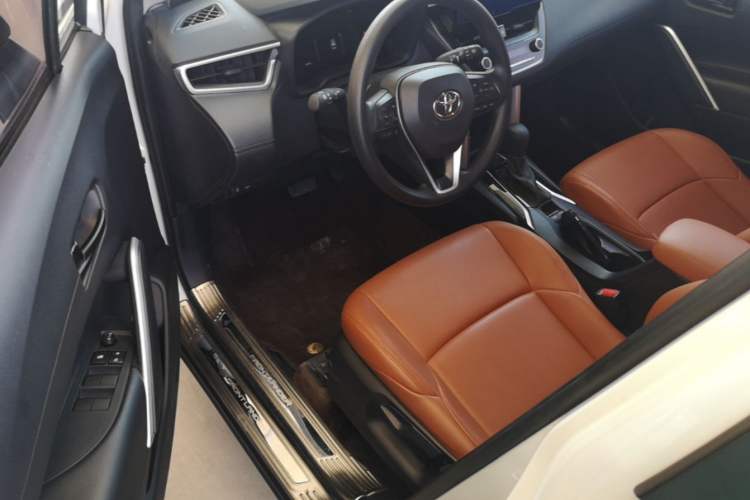 Used Toyota FRONTLANDER 2023 2.0L CVT Leading Edition Driver Seat