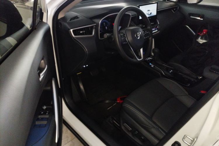 Used Toyota FRONTLANDER 2023 2.0L CVT Luxury Edition Driver Seat