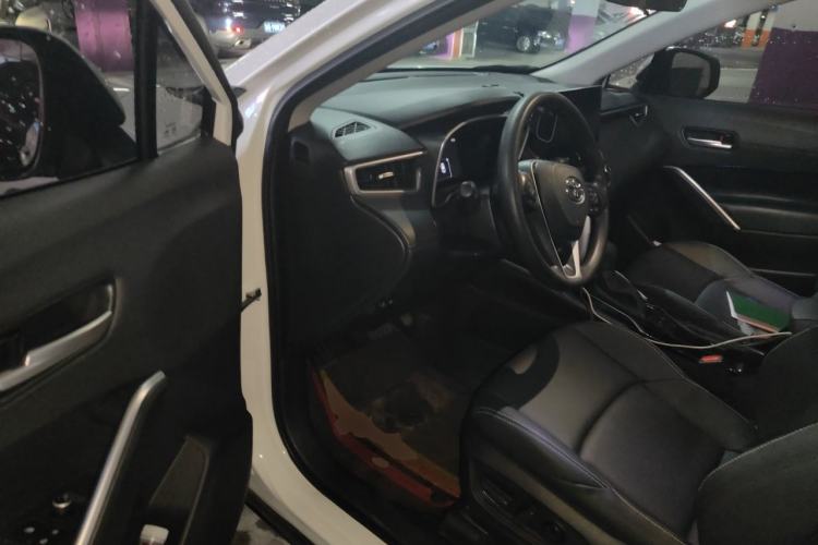 Used Toyota FRONTLANDER 2023 2.0L CVT Luxury Edition Driver Seat
