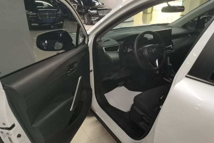 Used Toyota FRONTLANDER 2023 2.0L CVT Elite Edition Driver Seat