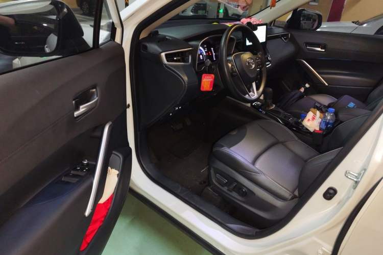 Used Toyota FRONTLANDER 2023 2.0L Smart Electric Hybrid Dual-Engine Luxury Edition Driver Seat