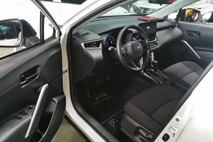 Used Toyota FRONTLANDER 2023 2.0L CVT Elite Edition Driver Seat