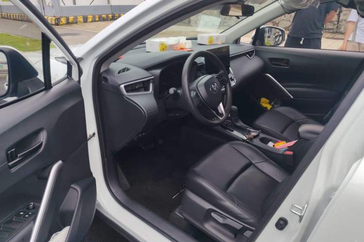 Used Toyota FRONTLANDER 2023 2.0L Smart Electric Hybrid Dual-Engine Leading Edition Driver Seat