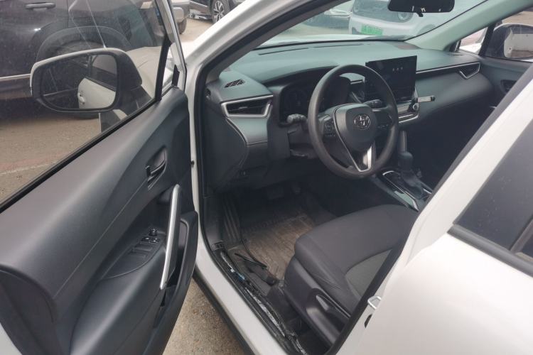 Used Toyota FRONTLANDER 2023 2.0L CVT Elite Edition Driver Seat
