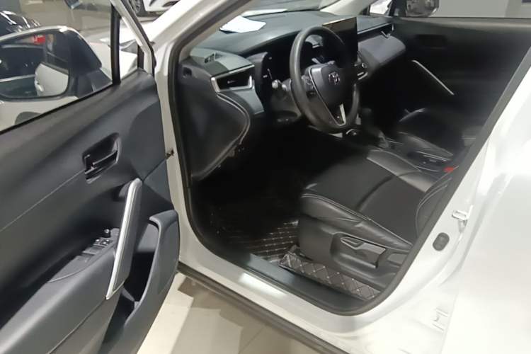 Used Toyota FRONTLANDER 2023 2.0L CVT Leading Edition Driver Seat