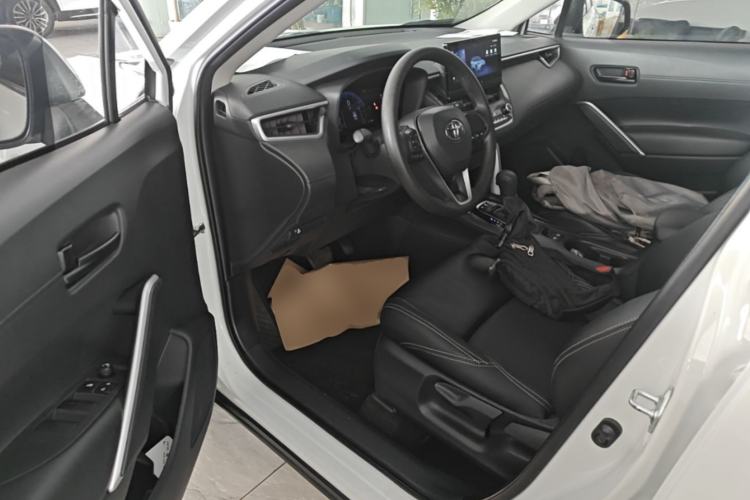 Used Toyota FRONTLANDER 2023 2.0L CVT Elite Edition Driver Seat