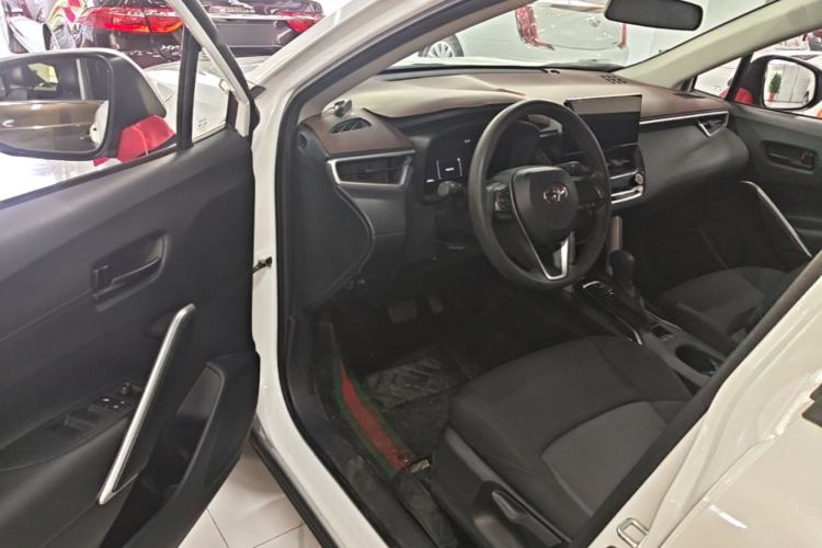 Used Toyota FRONTLANDER 2023 2.0L CVT Elite Edition Driver Seat