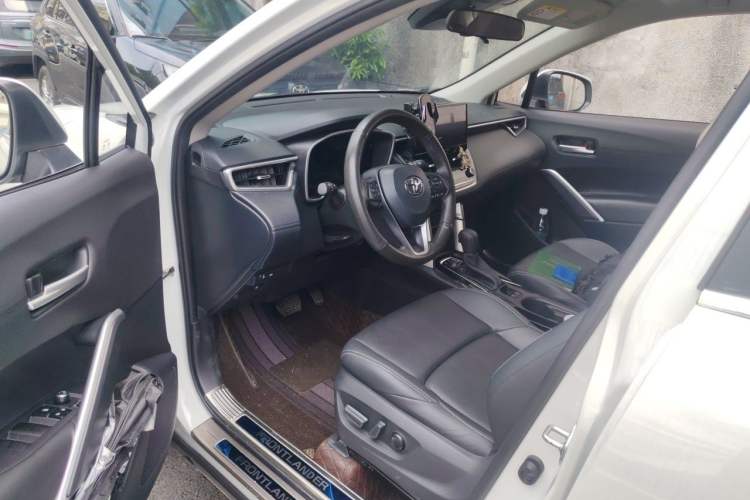 Used Toyota FRONTLANDER 2023 2.0L Smart Electric Hybrid Dual-Engine Luxury Edition Driver Seat