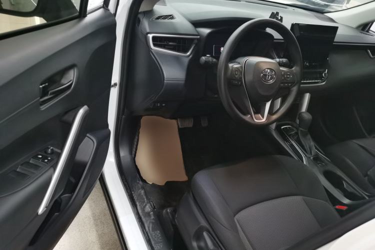 Used Toyota FRONTLANDER 2023 2.0L CVT Leading Edition Driver Seat