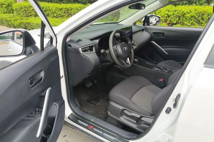 Used Toyota FRONTLANDER 2023 2.0L CVT Elite Edition Driver Seat