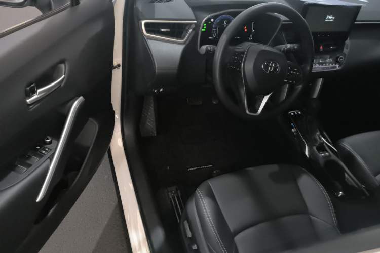 Used Toyota FRONTLANDER 2023 2.0L Smart Electric Hybrid Dual-Engine Luxury Edition Driver Seat