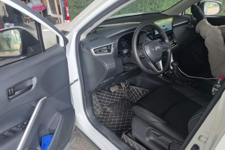 Used Toyota FRONTLANDER 2023 2.0L CVT Leading Edition Driver Seat