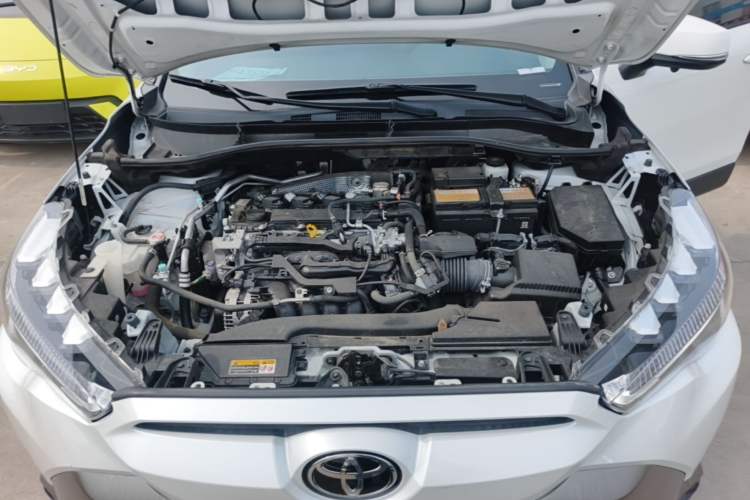 Used Toyota FRONTLANDER 2023 2.0L CVT Luxury Edition Engine Bay
