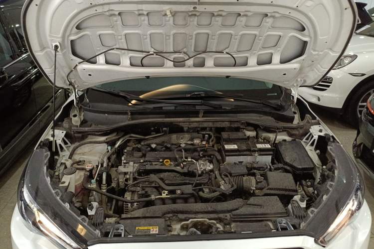 Used Toyota FRONTLANDER 2023 2.0L CVT Elite Edition Engine Bay